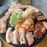 Yakiniku Kankokuryouri Yaku Yaku Shokudou - 