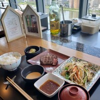FRENCH TEPPAN 静香庵 - 国産牛とサラダのランチ②