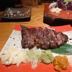 茨城地のもの わらやき料理 たたきの一九 - 牛サーロインのたたき（ハーフ）
