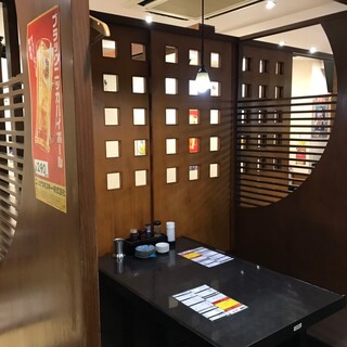 ◆大衆的で明るく居心地良い空間◆