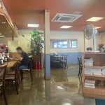 新華園 - 店内の雰囲気♪