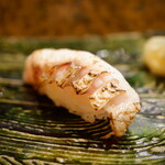 にぎり鮨 一五〇 - ノドグロ