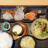 大漁市場 なるみ乃 薬院店 - 