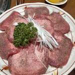 秋葉原 炭火焼肉 たん清 - 