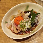 魚貝・鶏料理・日本酒 とよ新 - 海鮮ユッケ