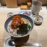 日本橋海鮮丼 つじ半 - 