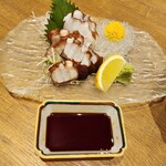 魚貝・鶏料理・日本酒 とよ新 - 明石タコ造り