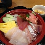 薩摩魚鮮水産 - 錦江湾直送 地魚海鮮丼：900円