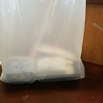 キッチン ブルー グローブ - 弁当のデミグラスソースハンバーグ