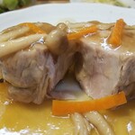 キッチン ブルー グローブ - 豚肩ロースポシェはホロッと崩れます