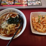 山田うどん - 料理写真: