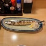 寿司居酒屋 や台ずし - 秋刀魚の塩焼き