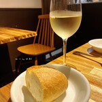 マーブルアーチ 日比谷OKUROJI - ワインも飲みやすくて美味しい