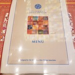 水信フルーツパーラー - メニューも可愛い♪　フルーツのお味はもちろん、ホールの接客も三戸岡鋭治氏の内装も全て素晴らしい！！