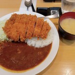 とんかつ檍のカレー屋 いっぺこっぺ - 上ロースかつカレー、味噌汁