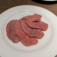 焼肉あきら 本郷本店 - 上タン塩