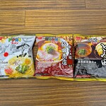 Japanese Soba Noodles 蔦 - お土産の今回コラボした3店舗監修のベビースター「ドデカイ」ラーメン