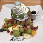 Hawaian Kafe Mahouno Panke-Ki - シャインマスカットフルーツMIXパンケーキ