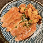 かがり火亭 - 豚トロ＆ホルモン❤️間違いないと確信した( ºωº )✨豚トロ焼いても柔らかいし、ホルモンはぷりぷりぷるぷる♪❤️