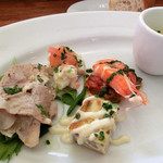 タボーラ タパス - Cランチ、前菜５種、パン