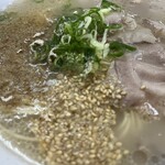 博多ラーメンはかたや 太宰府店 - スープ飲み干しましたー！！後は､お許しくださいませ