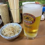 Yakitori Yasubee - 突き出しとビール