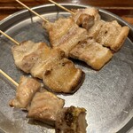 Sumibikushi yakiyakitom masanosuke - 豚バラ、ガツもと