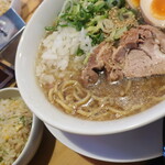 究極Y'sラーメン - 濃厚魚介ラーメン＆焼きめし