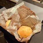 西麻布 焼肉 X - お土産のカレーパン