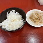 Memboujuubee - 無料のご飯とナムル　ご飯も塩っぱいスープに負ける。