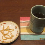 Soba Doko Tourian - お茶と揚げたソバ