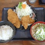 豚カツ かつみ - ロース＆とろけるチーズハムカツ定食（ご飯大盛・豚汁変更）