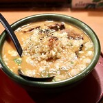 Ganson Inniku Ramen Shouraku - こく赤ラーメン・にんにくがば入り