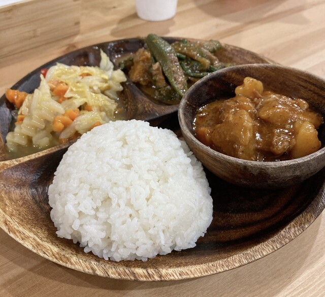 ARISTOCRAT ASIAN FOOD AND RESTAURANT