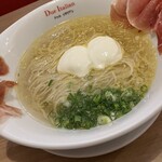 黄金の塩らぁ麺 ドゥエイタリアン - 