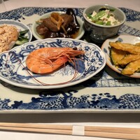 銀座ブルーリリー ステーキ＆チャイニーズレストラン - 