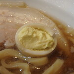 ラーメン屋 はる - うずら玉子