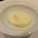 ラ・ブリック - ミルキーでコクがすごい。とびきり美味しいバター！さすが北海道。