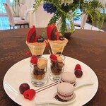 華王殿 - 上段皿