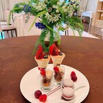 華王殿 - 上段皿