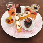 華王殿 - 中段皿