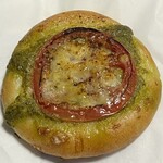 Boulangerie Shiraishi - トマトのフォカッチャ