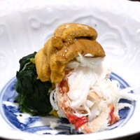 四ッ谷 みね村 - 『北海道の毛蟹、宇和島のアカウニ、ほうれん草と菊花』
                