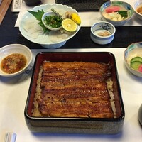鰻割烹 伊豆栄 本店 - 
