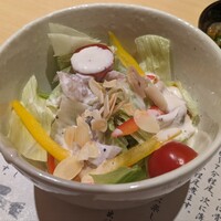 とらふぐ亭 新宿別館 - ふぐ皮サラダ