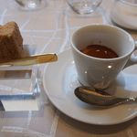 クイントカント - エスプレッソとアーリア　ディ　ノッチョーラ