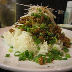 横浜 青葉餃子 - 納豆丼