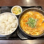 カルビ丼とスン豆腐専門店 韓丼 - ホルモンラーメンスン豆腐定食