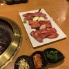 みどりや焼肉店 - メインの焼肉たち、牛タンの写真は撮る前に食べちゃいました（≧∇≦）