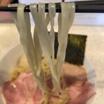 らぅめん考房 ありがた屋 - 「濃厚豚白湯つけ麺（1,000円）」、「麺大盛(150円)」、「半熟味玉子（150円）」、「ローストポーク２枚（350円）」
